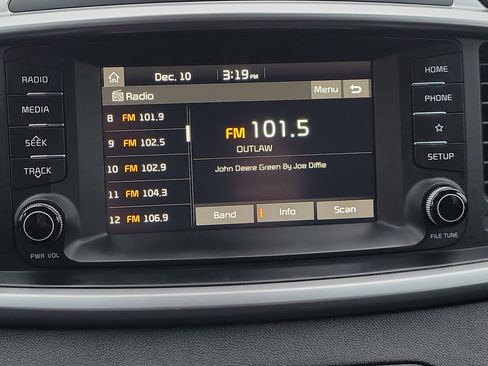 Used 2020 Kia Sorento EX image 26