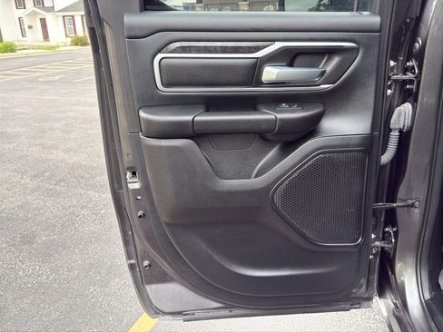 Used 2022 RAM 1500 Big Horn AWD/4WD image 32