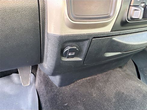 Used 2017 RAM 2500 SLT AWD/4WD image 12