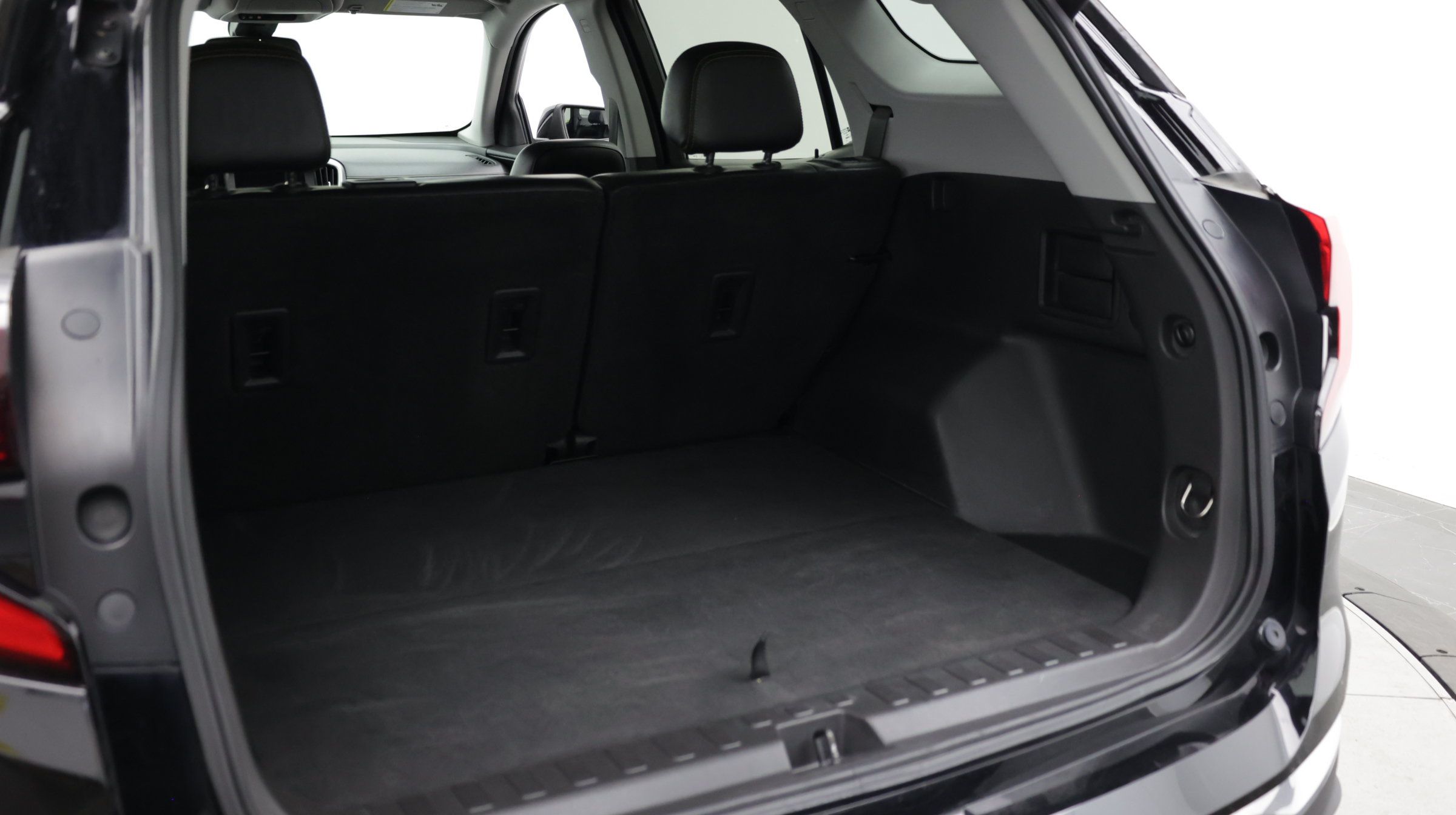 Used 2021 GMC Terrain SLT AWD/4WD image 32