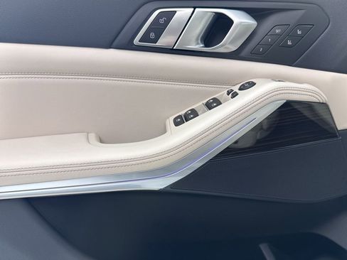 Certified 2023 BMW X5 xDrive40i w/ Luxury Seating Package image 12