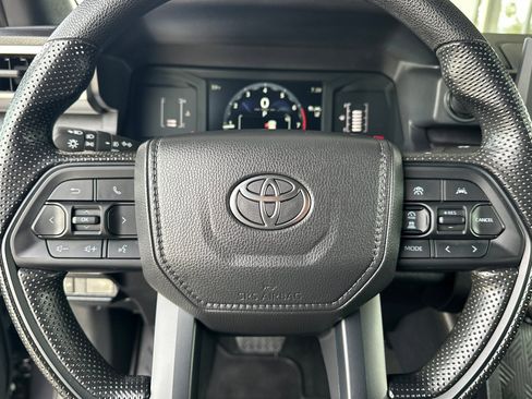 Used 2025 Toyota Tacoma SR5 image 25