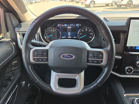 Used 2024 Ford Expedition XLT AWD/4WD image 20
