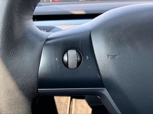 Used 2021 Tesla Model 3 Long Range AWD/4WD image 18