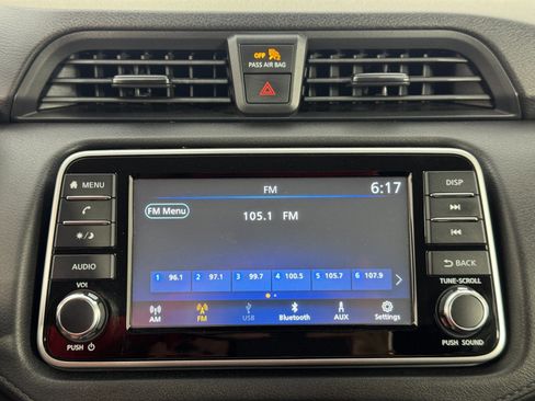 Used 2021 Nissan Versa S image 22