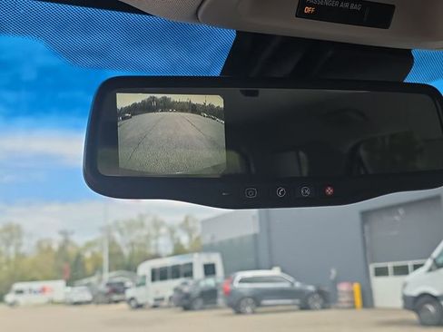Used 2010 Chevrolet Equinox LTZ FWD image 17