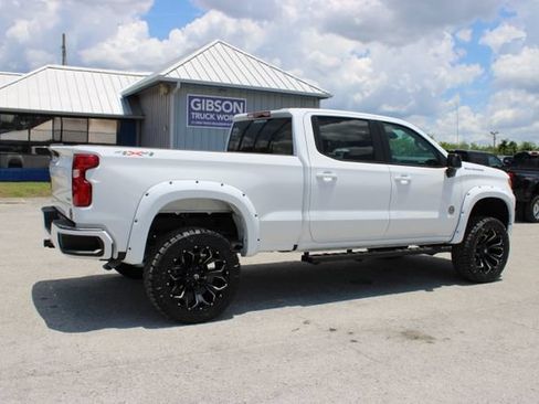 Used 2025 Chevrolet Silverado 1500 RST AWD/4WD image 12