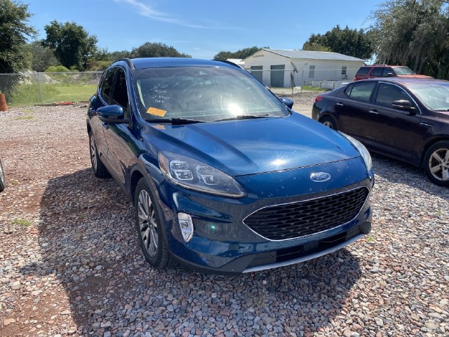 Used 2020 Ford Escape Titanium FWD image 3