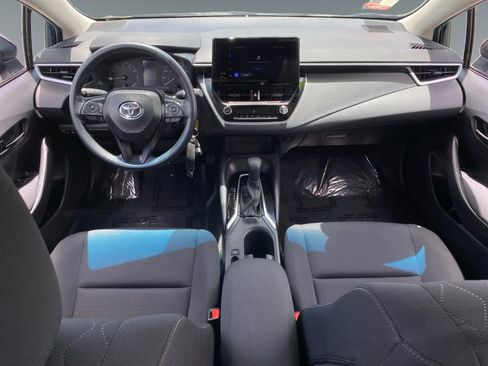 Used 2025 Toyota Corolla LE FWD image 10