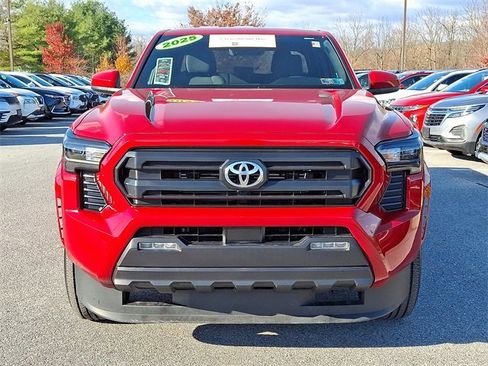 Certified 2025 Toyota Tacoma SR5 image 2