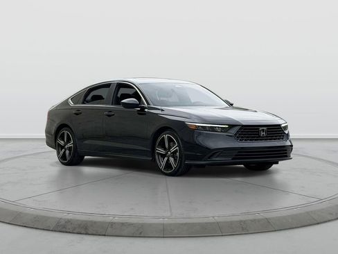 Used 2024 Honda Accord Sport image 1