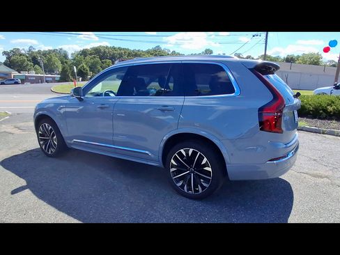 Used 2025 Volvo XC90 T8 Plus w/ Protection Package Premier AWD/4WD image 6