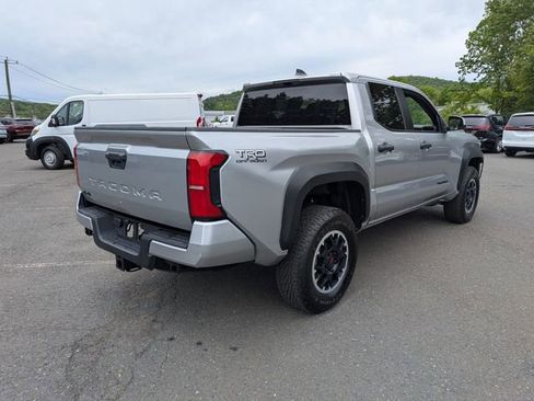 Used 2024 Toyota Tacoma TRD Off-Road AWD/4WD image 5