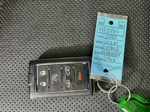 Used 2023 Jeep Grand Wagoneer 4WD w/ Convenience Group III image 42