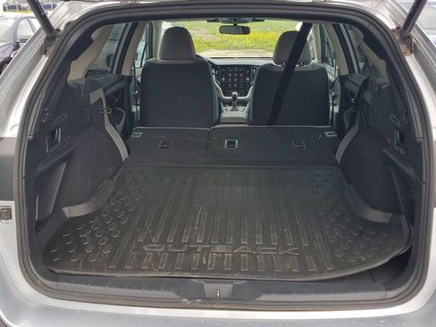 Used 2025 Subaru Outback Premium AWD/4WD image 26