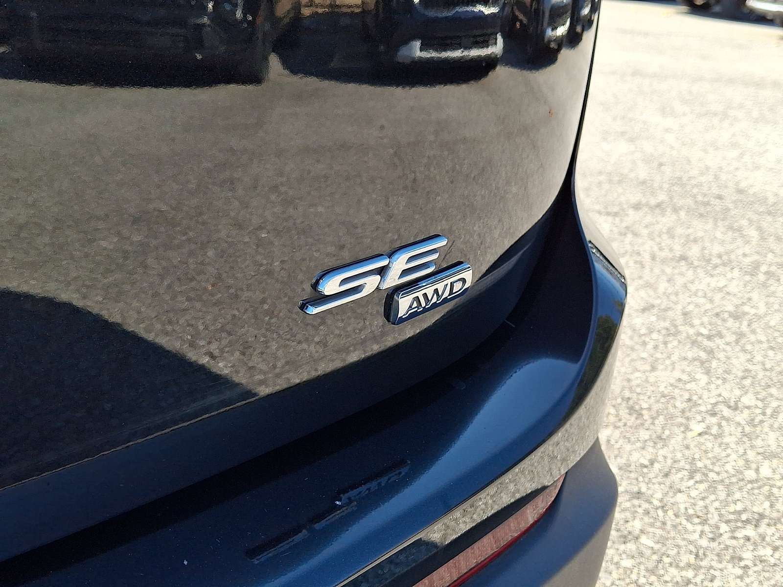 Used 2015 Ford Edge SEL w/ Equipment Group 201A AWD/4WD image 31
