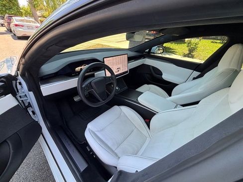 Used 2022 Tesla Model S Plaid AWD/4WD image 31