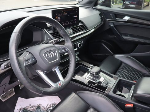 Used 2023 Audi SQ5 Prestige w/ Prestige Package AWD/4WD image 12
