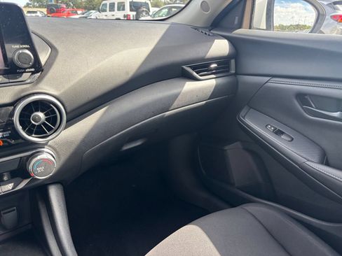 Used 2025 Nissan Sentra S FWD image 33