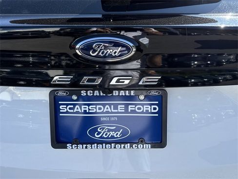 Used 2022 Ford Edge SEL w/ Convenience Package image 37