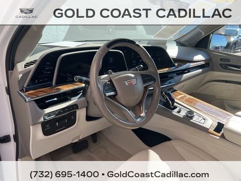 Used 2024 Cadillac Escalade Premium Luxury Platinum image 24