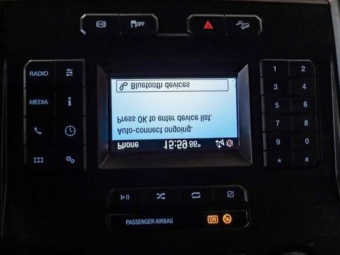 Used 2022 Ford F250 XL w/ Power Equipment Group image 32