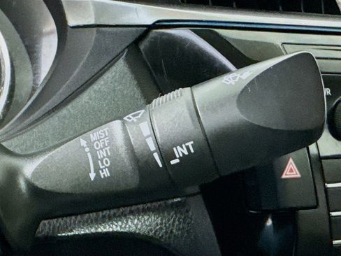 Used 2016 Toyota Corolla LE FWD image 14