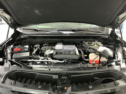 Used 2021 Chevrolet Tahoe RST w/ Luxury Package AWD/4WD image 27