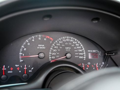 Used 2000 Chevrolet Camaro Z28 w/ SS Performance/Appearance Pkg image 89