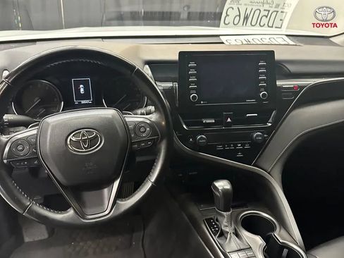 Used 2023 Toyota Camry SE FWD image 12