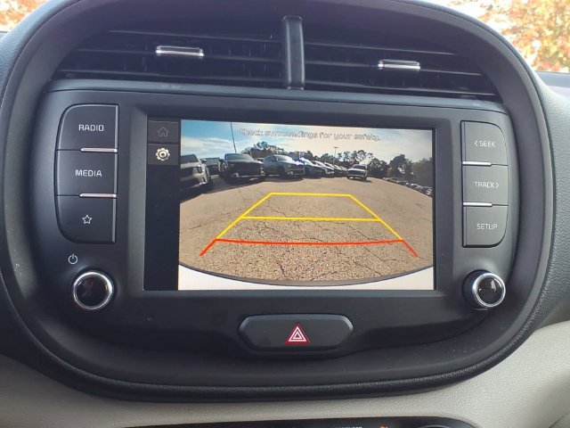 Certified 2025 Kia Soul LX w/ LX Technology Package FWD image 20