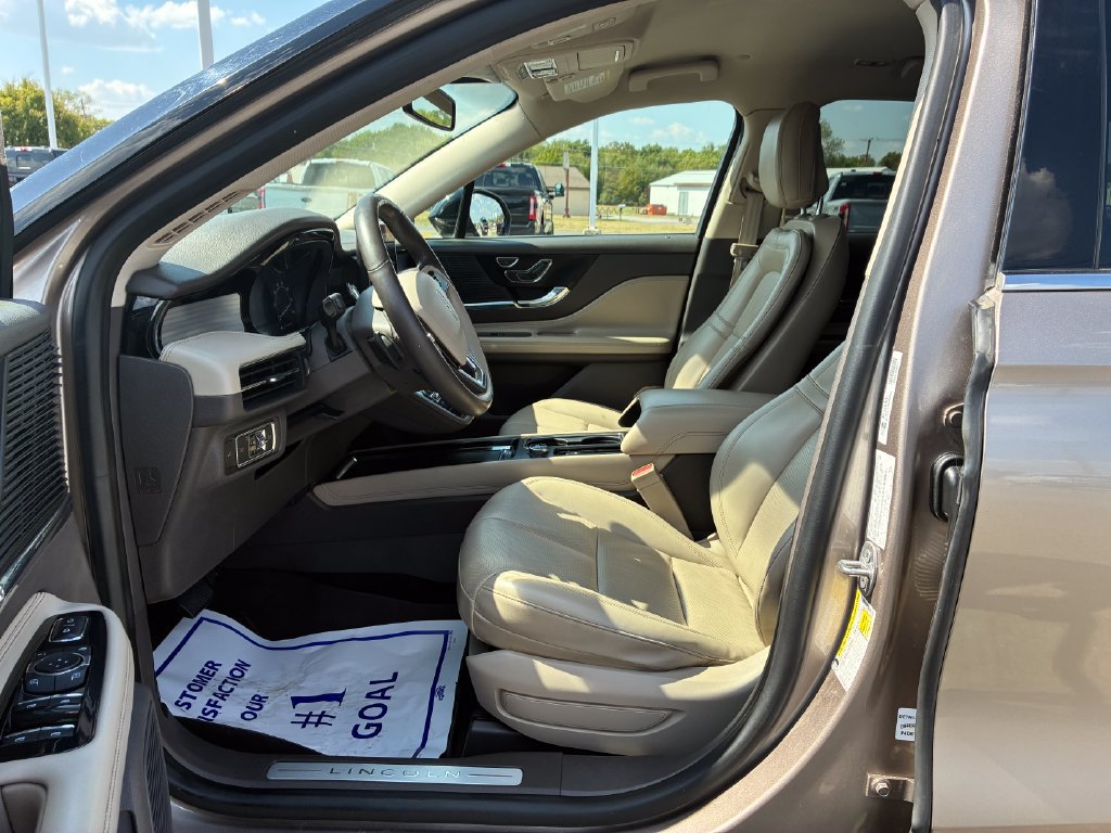 Used 2020 Lincoln Corsair FWD w/ Equipment Group 101A image 13