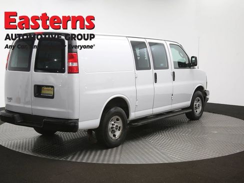Used 2020 GMC Savana 2500 w/ Driver Convenience Package RWD image 38