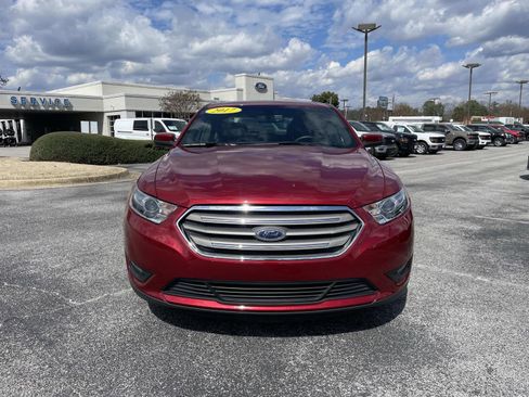 Used 2017 Ford Taurus SEL w/ Equipment Group 201A image 11