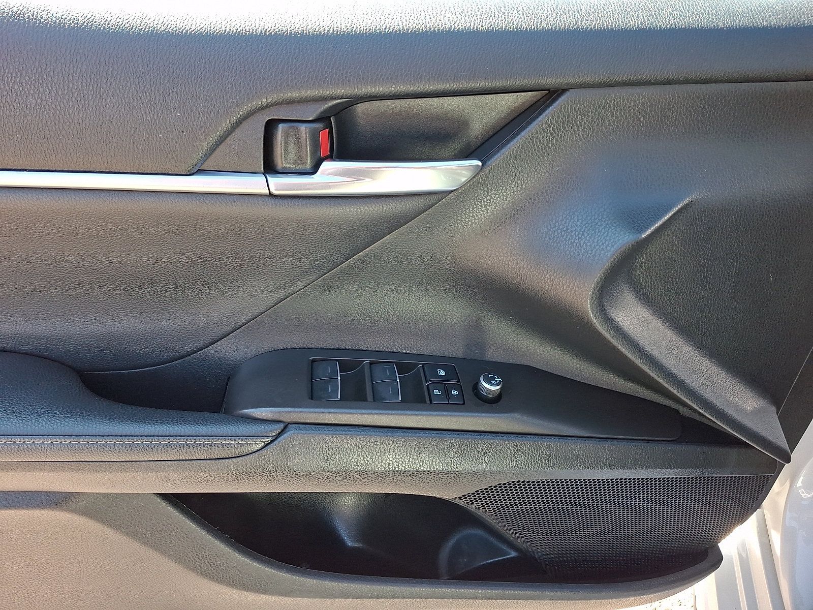 Used 2022 Toyota Camry XSE AWD/4WD image 14