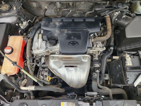 Used 2016 Toyota RAV4 SE image 31