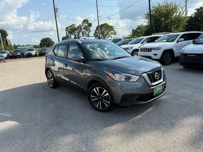 Used 2018 Nissan Kicks SV w/ Exterior Package