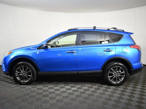 Used 2018 Toyota RAV4 Limited image 11