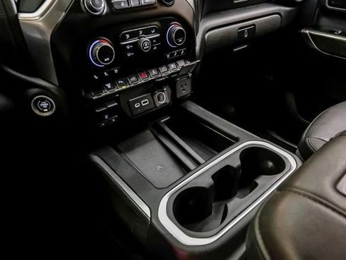 Used 2022 Chevrolet Silverado 2500 LTZ w/ LTZ Plus Package image 22