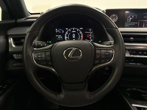 Used 2021 Lexus UX 200 w/ Accessory Package (Z1) FWD image 36