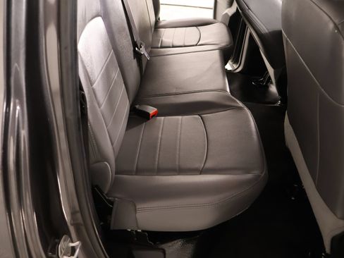 Used 2020 RAM 1500 Tradesman w/ Chrome Appearance Group RWD image 13