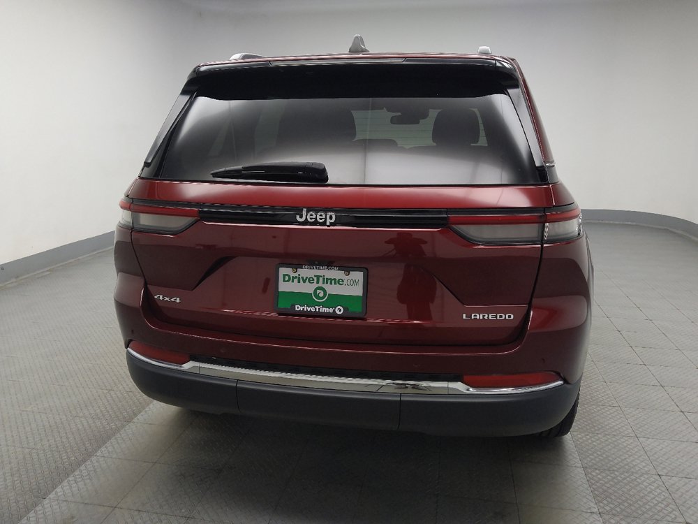 Used 2023 Jeep Grand Cherokee Laredo w/ Luxury Tech Group I AWD/4WD image 7