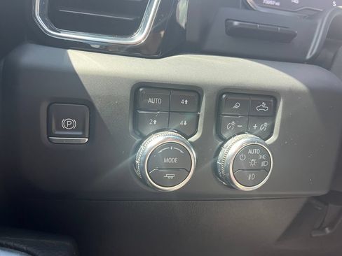Used 2024 GMC Sierra 2500 Denali w/ Denali Reserve Package AWD/4WD image 21