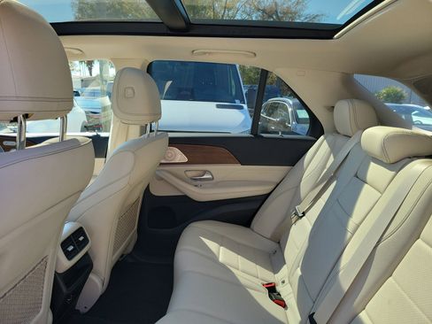 Used 2022 Mercedes-Benz GLE 350 4MATIC image 10