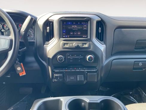 Used 2020 Chevrolet Silverado 1500 Custom w/ Custom 2.7L Value Package image 11