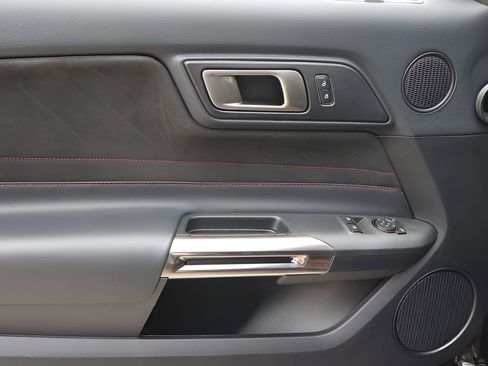 Used 2018 Ford Mustang Shelby GT350R w/ GT350R Equipment Group 920A image 9