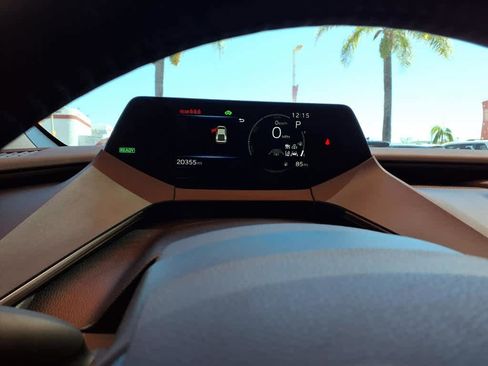 Used 2024 Toyota Prius XLE image 12