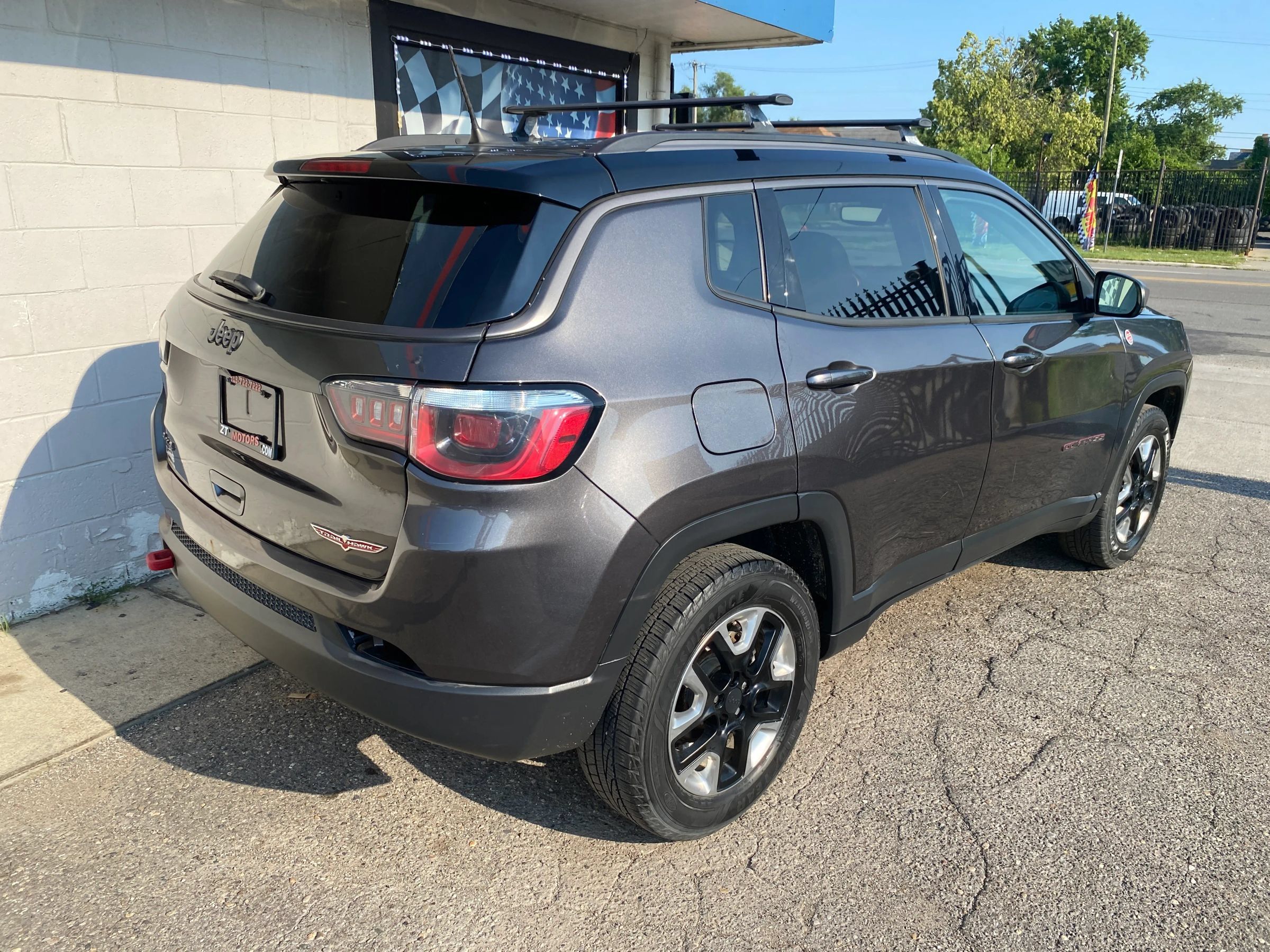 Used 2018 Jeep Compass Trailhawk w/ Cold Weather Group AWD/4WD image 8