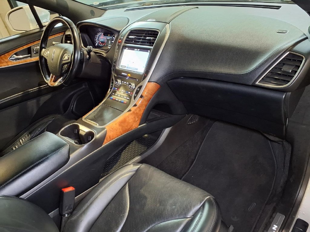Used 2018 Lincoln MKX Reserve FWD image 30