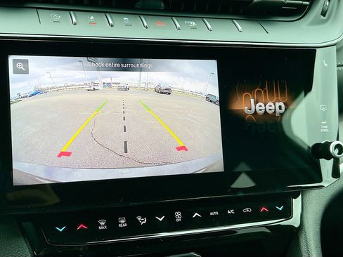 New 2026 Jeep Grand Cherokee L Limited w/ Limited Altitude Package AWD/4WD image 10